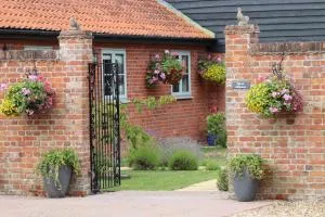 Grove Barn Bed and Breakfast - Homersfield