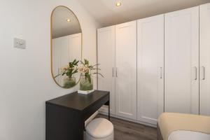 Hyde Park London Chic 4 bedrooms House