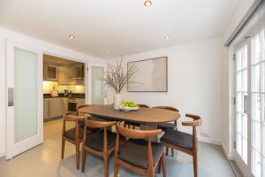 Hyde Park London Chic 4 bedrooms House