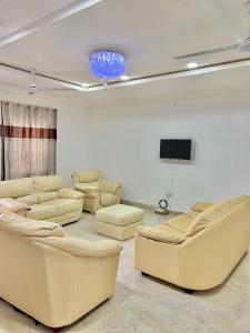 2 Bedroom Fully Furnished-02