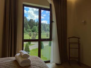 Відпочинково- оздоровчий комплекс ОПАКА з форельником