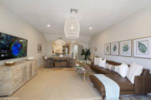 Mariners 212 Great Location with Marina Views