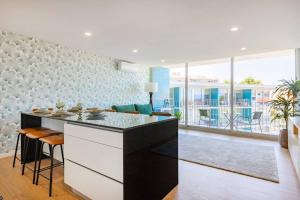 Espinho Sunny Vibes & Balcony with Pool