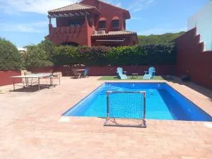 Chalet independiente en la loma - Campano