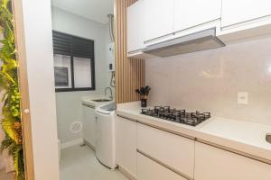 010A - Lindo apartamento 2 dormitórios na praia de Bombas