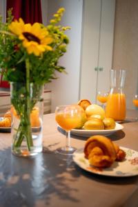 Campings Mobil-home climatise, camping 3etoiles, 5 min du Lac et a 15 min de Mimizan-Plage : photos des chambres