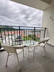 Stylish Bearbrick 3R2B Home sandakan