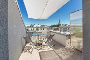 Close-Central Apartments Gdansk - One Bedroom Apartment with Balcony - City Center - SB12