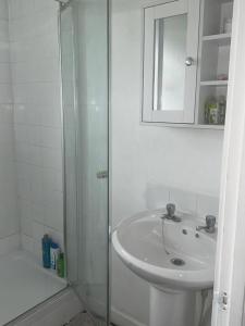 Cosy 1 Bedroom Bungalow Between Basildon & Wickford