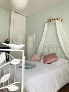 Appartements Le Jardin Des Delices charming house in Troyes : photos des chambres