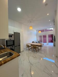 Los pinos Apartments