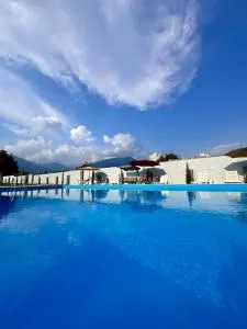 Sunny Kvareli - Qwareli