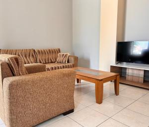 Nikis Rose Garden Lxs