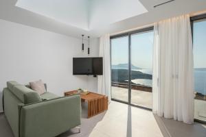 Astelia Luxe Retreat