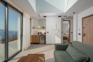 Astelia Luxe Retreat