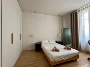 Paris Marais 8RDL Home - 2 rooms, 2 bathrooms, terrace