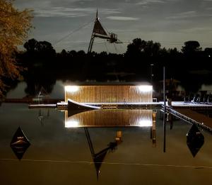 Wake Port Boat, ubytování na lodi