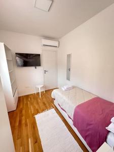 Penthouse Idra II - with pool and roof top terrace