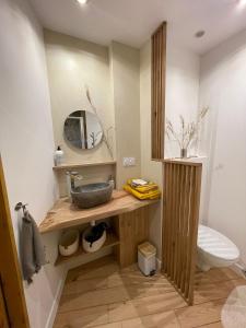 B&B / Chambres d'hotes Cypres du chateau : photos des chambres