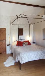 B&B / Chambres d'hotes Cypres du chateau : photos des chambres