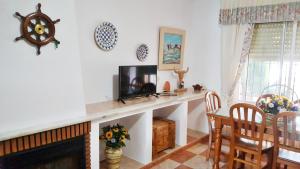 Chalet Adosado con dos terrazas y piscina