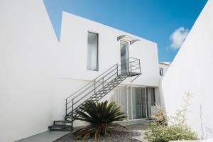 Sea & Rocks 15 - House