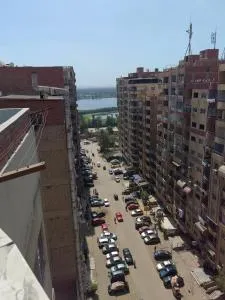 حدائق حلوان كورنيش النيل 10 دقائق للمعادي - Aţ Ţarfāyah