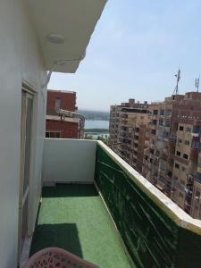 حدائق حلوان كورنيش النيل 10 دقائق للمعادي