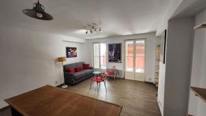 Appartements Charmant Appart Studio 30m2 avec Terrasse 10m2 Vieux Port - Panier - Host Elite : photos des chambres