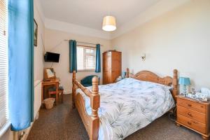 Deluxe Double Room with Bath room in Trevarner Guest House