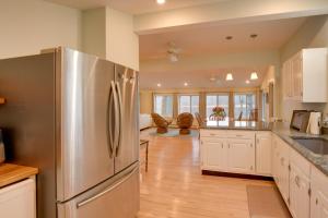 Falmouth Vacation Rental On Highland Lake!