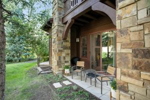 104 Lodge at Brookside condo