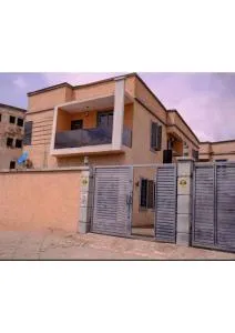 Graceland Residence - Aja