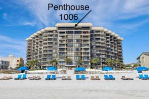 Pelican Walk 10061007