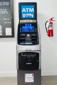 Magical bright Apt 5min walking Design District apt 5