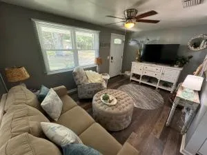 Coastal Cottage Beach retreat jacuzzi firepit - Walsingham