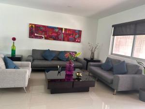 Comfy House with Heated Pool