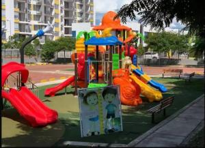 Fabuloso Apto Club House Piscina Sauna Turco y mucho más