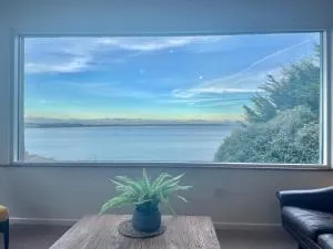 The Lookout - Widows Row