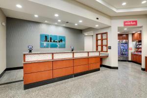Drury Inn & Suites Grand Rapids