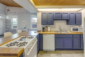 Cozy Boho-Chic Loft about 2 Mi to Downtown Cincinnati