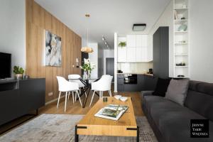 Luxury Apartments Mennica Residence with Parking