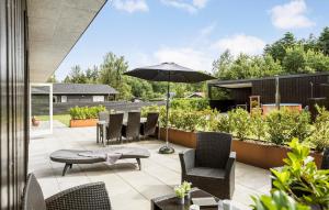 5 Bedroom Lovely Home In Højslev