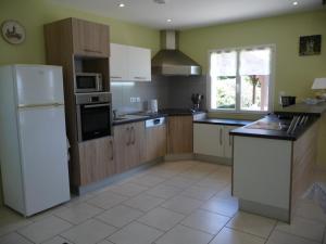 Maisons de vacances Maison a Salignac-Eyvigues avec terrasse, Wifi et parking - FR-1-616-116 : photos des chambres