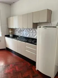 Amplo apto no coração da cidade! - 埃雷欣