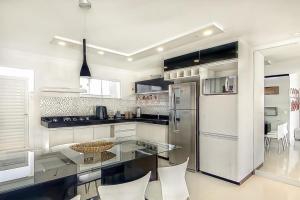 Casa, Praia, Peró com Piscina e Hidro Aquecida