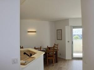 Cagnes-sur-Mer: Spacieux 3 Pièces avec Piscine, Clim & Terrasses - FR-1-252A-128