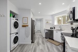 Serenity 1BR & 1 DEN Home at Folsom Ave