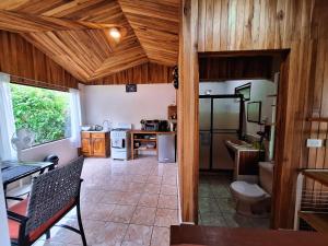 Monteverde Cecropia Paradise