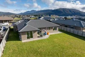 Cozy Haven - Te Anau Holiday Home - Te Anau Downs